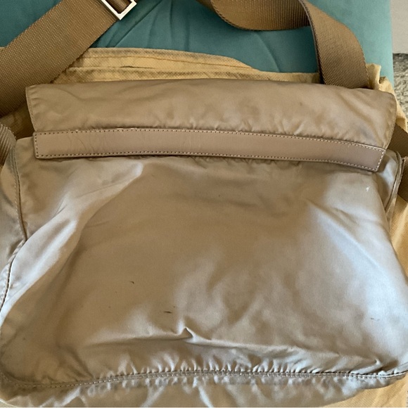 Prada Tessuto Messenger bag in Tan - Picture 5 of 6